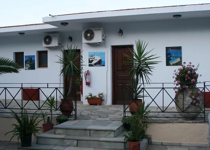 Albatros Skopelos Town